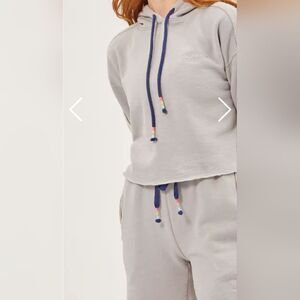 Woodley + Lowe CUTOFF HOODIE Size S (C) in Dove Grey NWT and in packaging